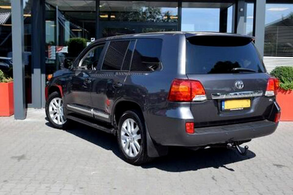 Toyota Landcruiser V8